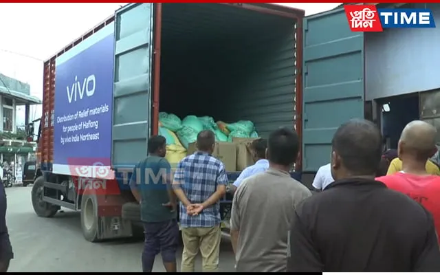 Vivo India Northeast provides relief materials to people of Haflong  