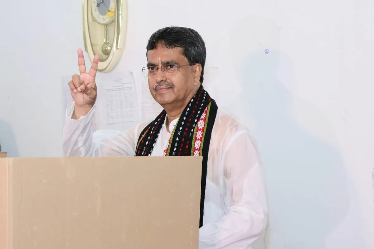 Tripura CM Manik Saha cast his vote  