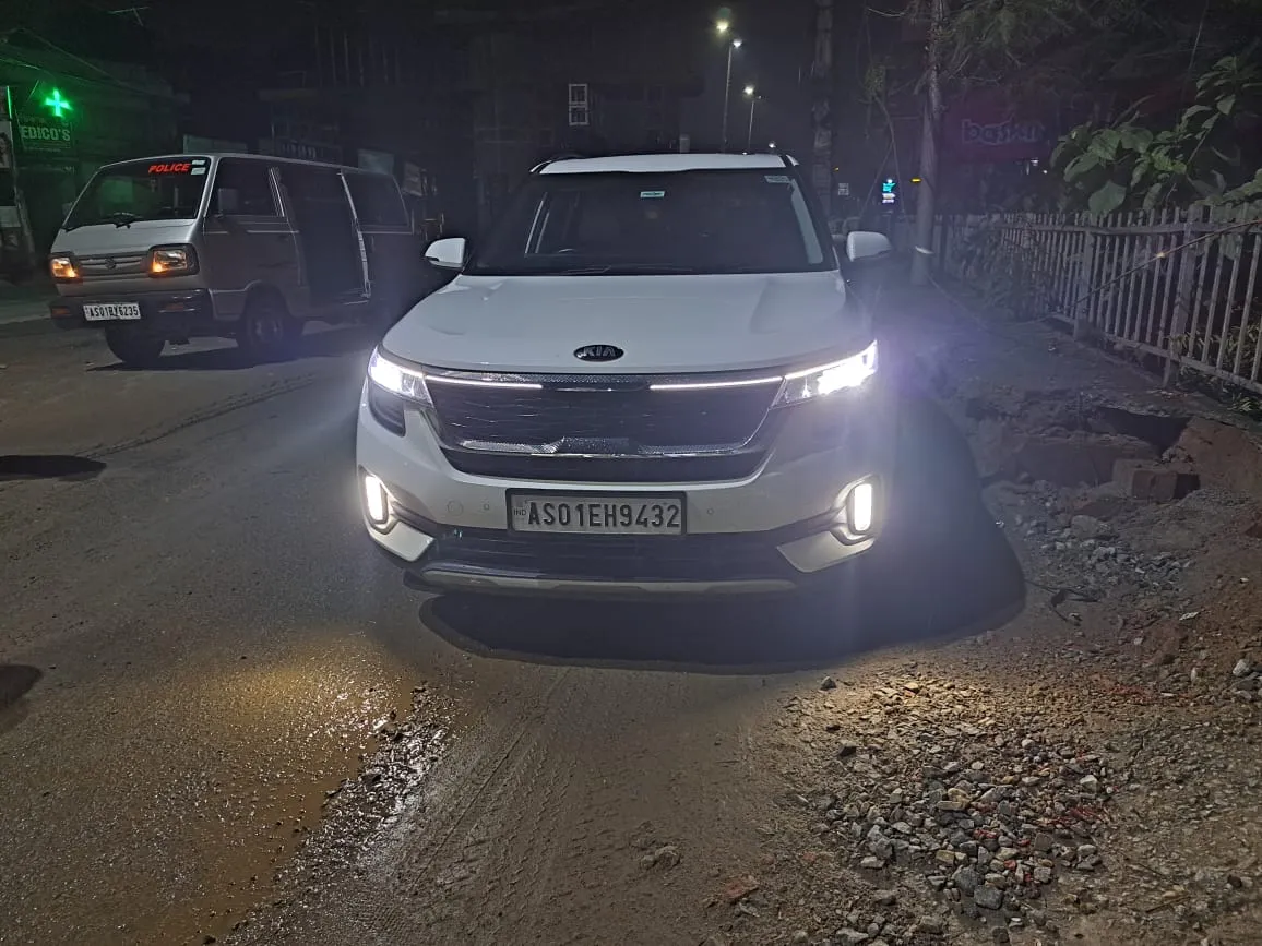 Car in which Assailants fled away after attacking Asomiya Pratidin Journalist  