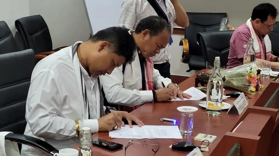 Assam-Arunachal governments hold talks to resolve border issue  