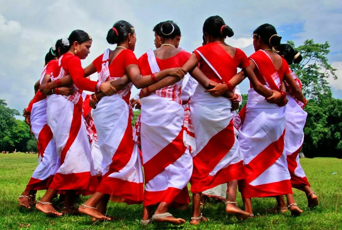 Jhumur  Folk Dances Of Assam