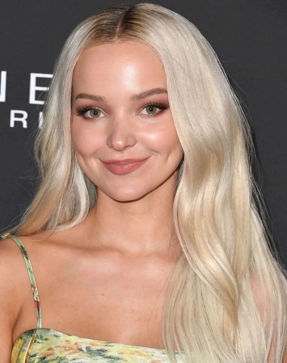 Dove Cameron  Pratidin Time