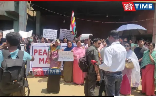 Scenes from the protest  