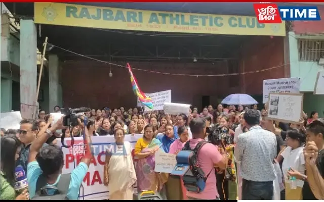Scenes from the protest  