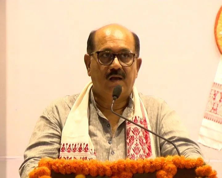 Sadin-Pratidin Chairman Jayanta Baruah addresses the gathering  
