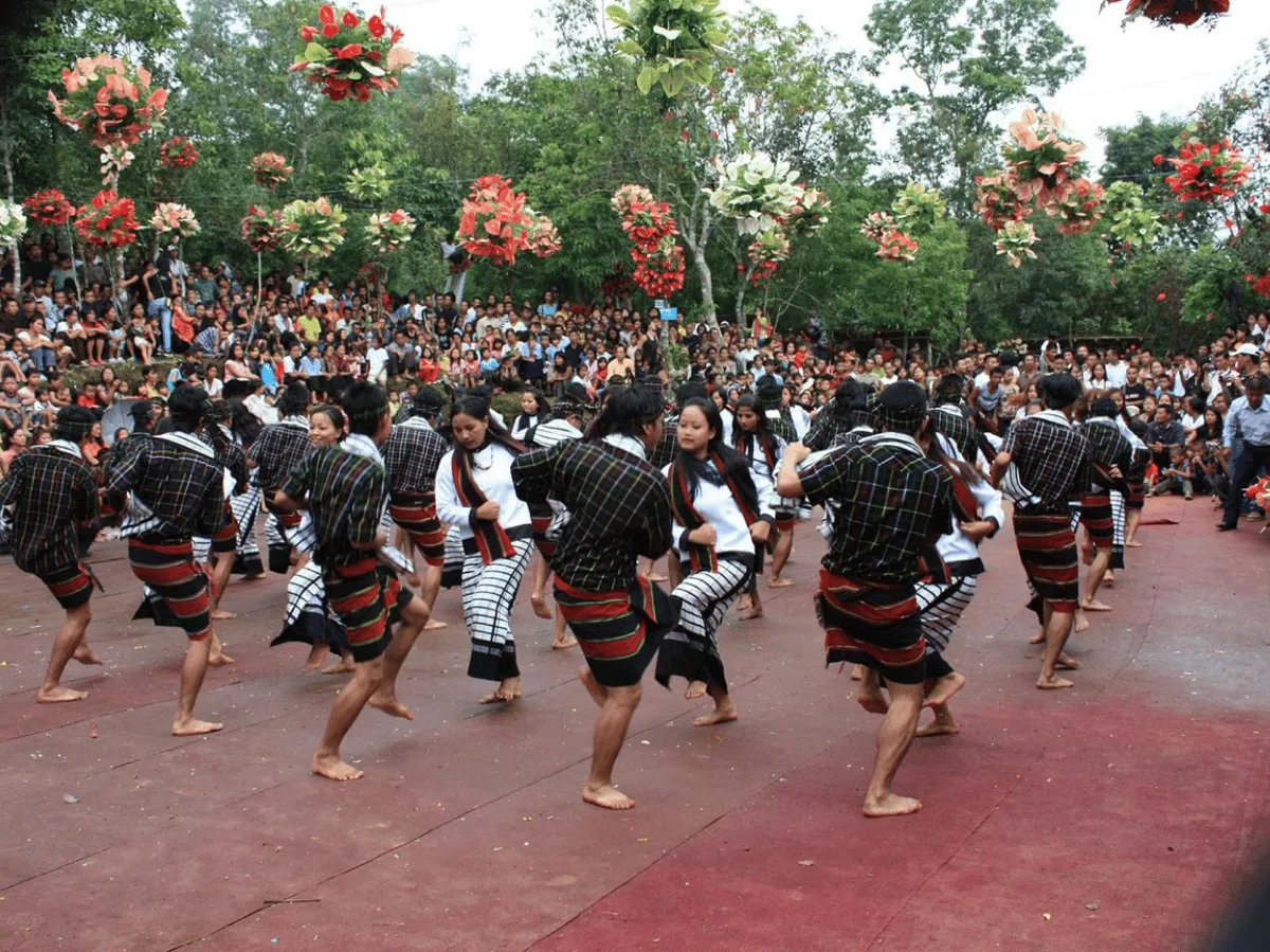 Chawnglaizawn Dance  