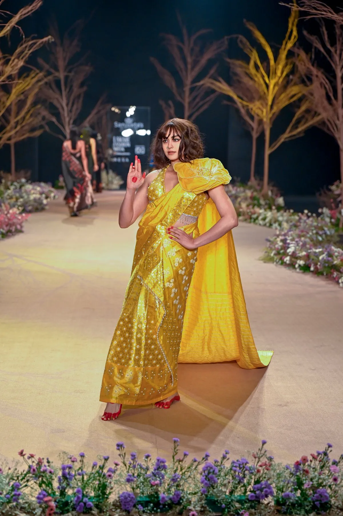 Leena J Singh & Sanjukta Dutta Brings a Mélange of Fashion Inspirations at Lakmé Fashion Week   