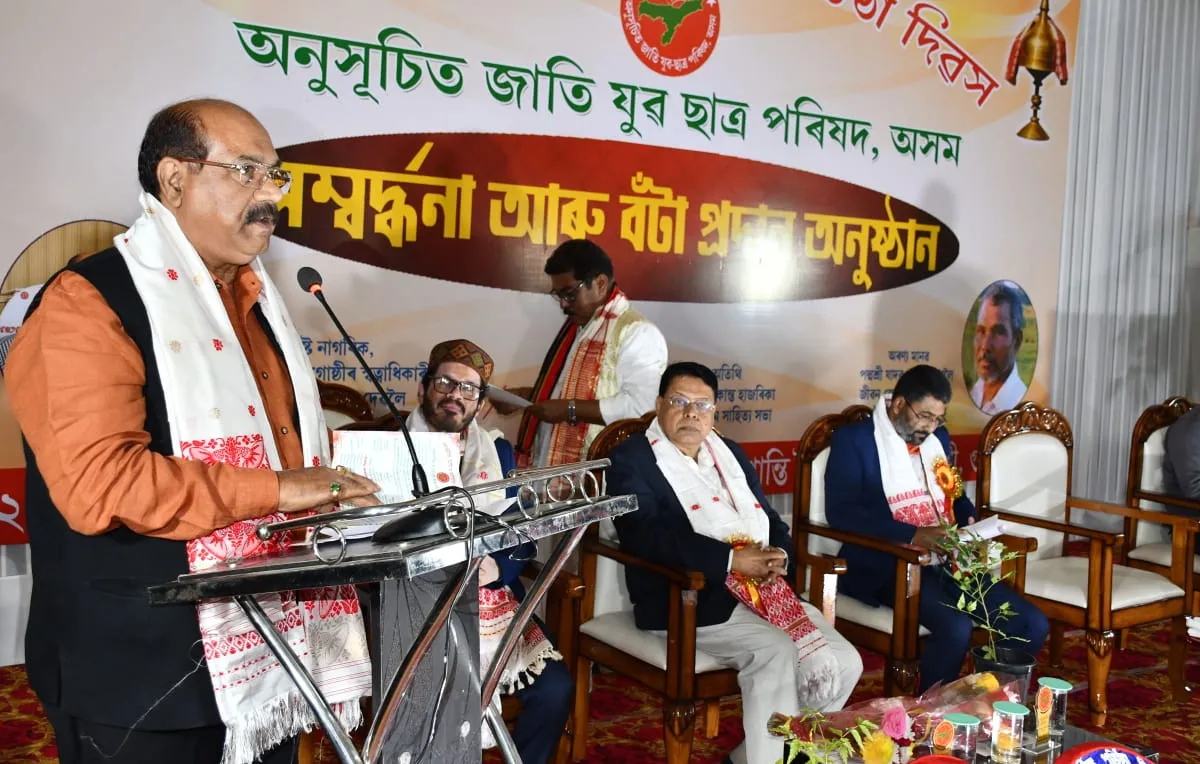 Sadin-Pratidin's Jayanta Baruah Felicitated By Anusuchit Jaati Yuva Chatra Parishad  