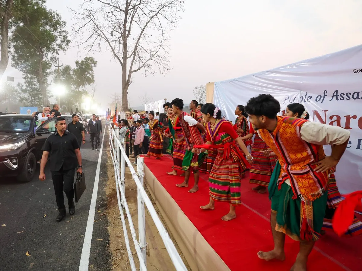 PM Modi arrives in Kaziranga  Image: X/Narendra Modi