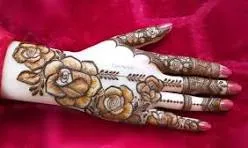  Floral Mehndi Design<br />
  