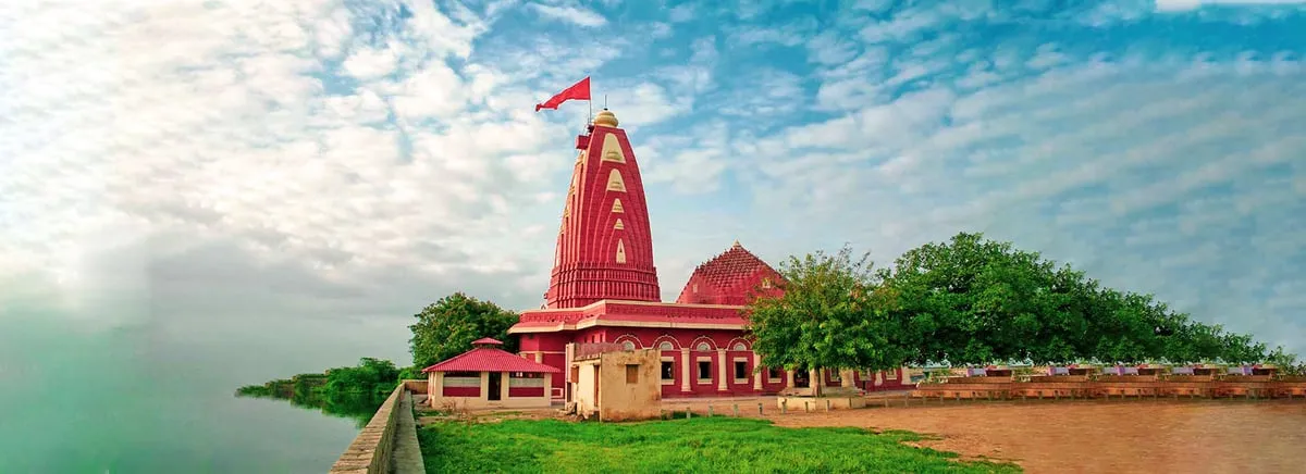 Nageshwar Jyotirlinga, Gujarat</p>
<p>  