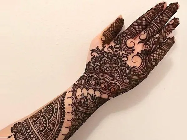  Heavy Arabic Mehndi Design  