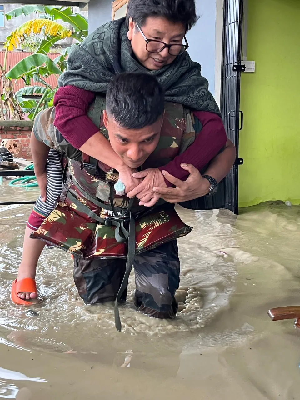 Army carries out rescue and relief operations  