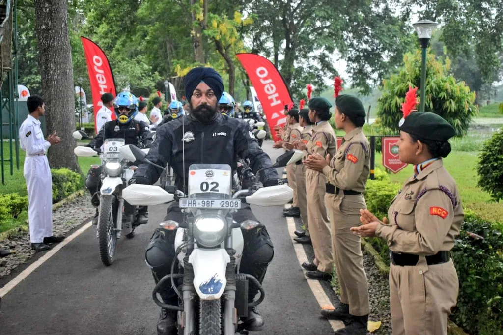 Indian Army Pays Tribute to Kargil War Martyrs, Honours Indomitable Spirit of Gunners  