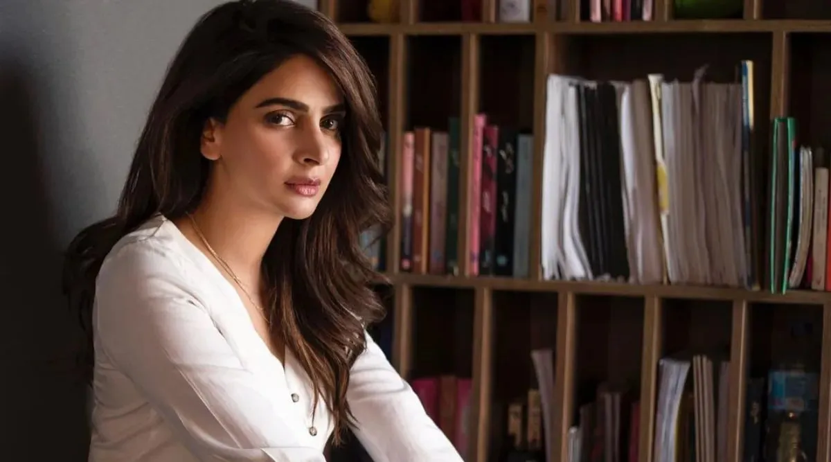 Saba Qamar  