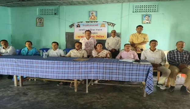 The invited guests posing for a group photo after the end of the awareness programme  