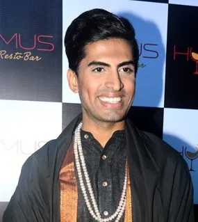 Sushant Divgikar  