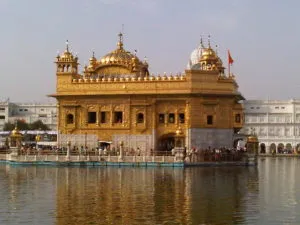 Gurpurb celebrations:around 600 quintal flowers to deck up Golden Temple