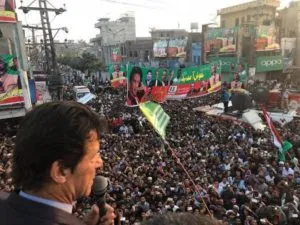 Imran Khan's supporters form 'bat force' to thrash shoe throwers