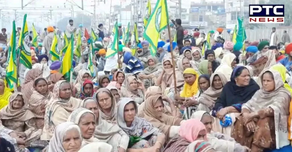 Farmers’ ‘Rail Roko’ Protest : Farmers Rail Roko Andolan at Mansa railway station