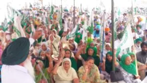 Farmers protest : Women leading the farmers' dharna in Punjab