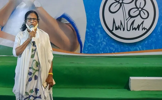 Mamata Banerjee Oath Ceremony: Mamata Banerjee was sworn in as chief minister of West Bengal after huge victory in state assembly elections 2021.