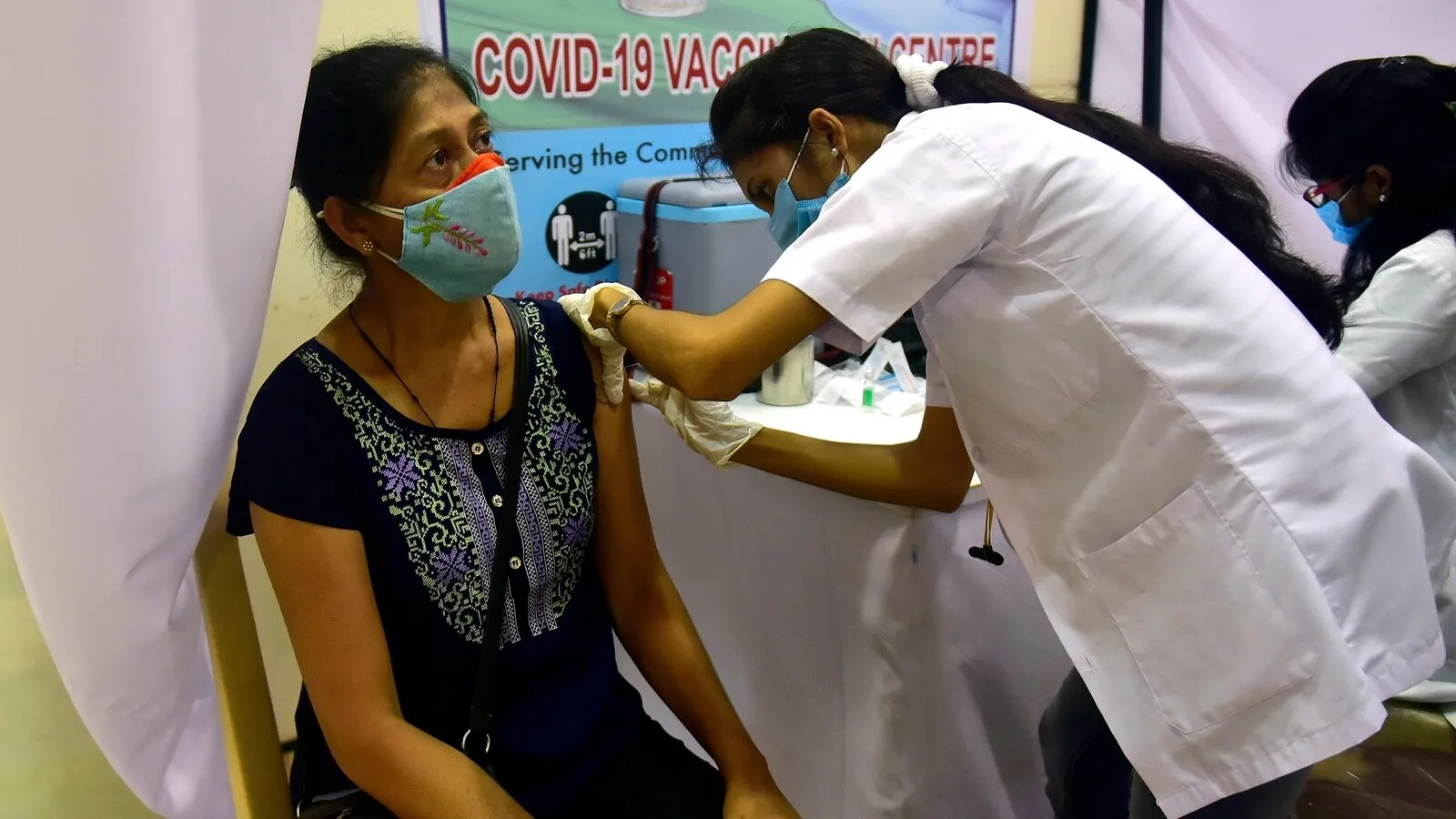 Covid vaccination certificate now available through WhatsApp. Details here  | Latest News India - Hindustan Times