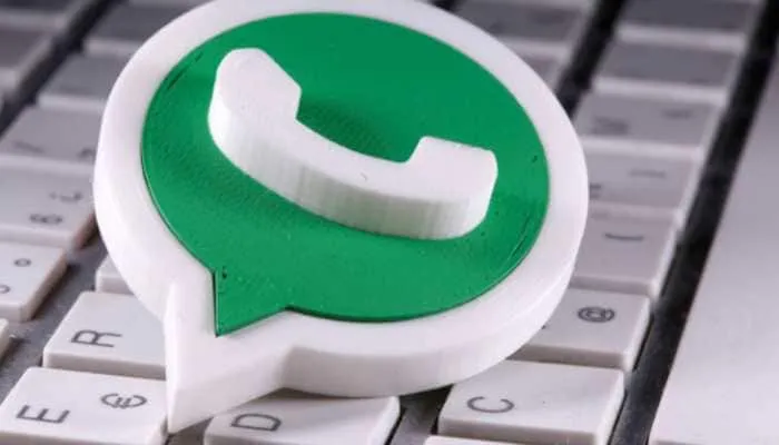 WhatsApp clarifies on new Privacy Policy: Can WhatsApp or Facebook read  your messages? Check out 7 key points | Technology News | Zee News