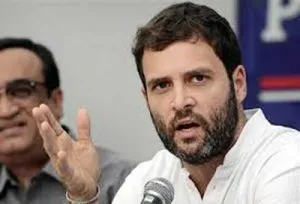 Mob attack Congress Vice-President Rahul Gandhi in Gujarat 