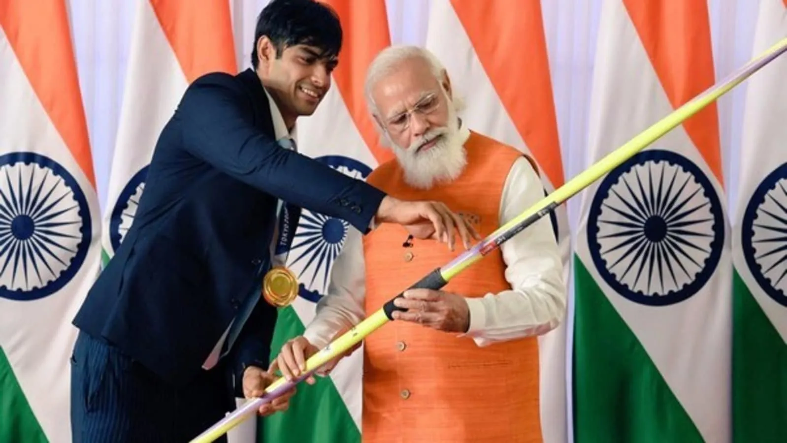 PM Modi mementos e-auction to end today; highest bid for Neeraj Chopra's javelin | Latest News India - Hindustan Times