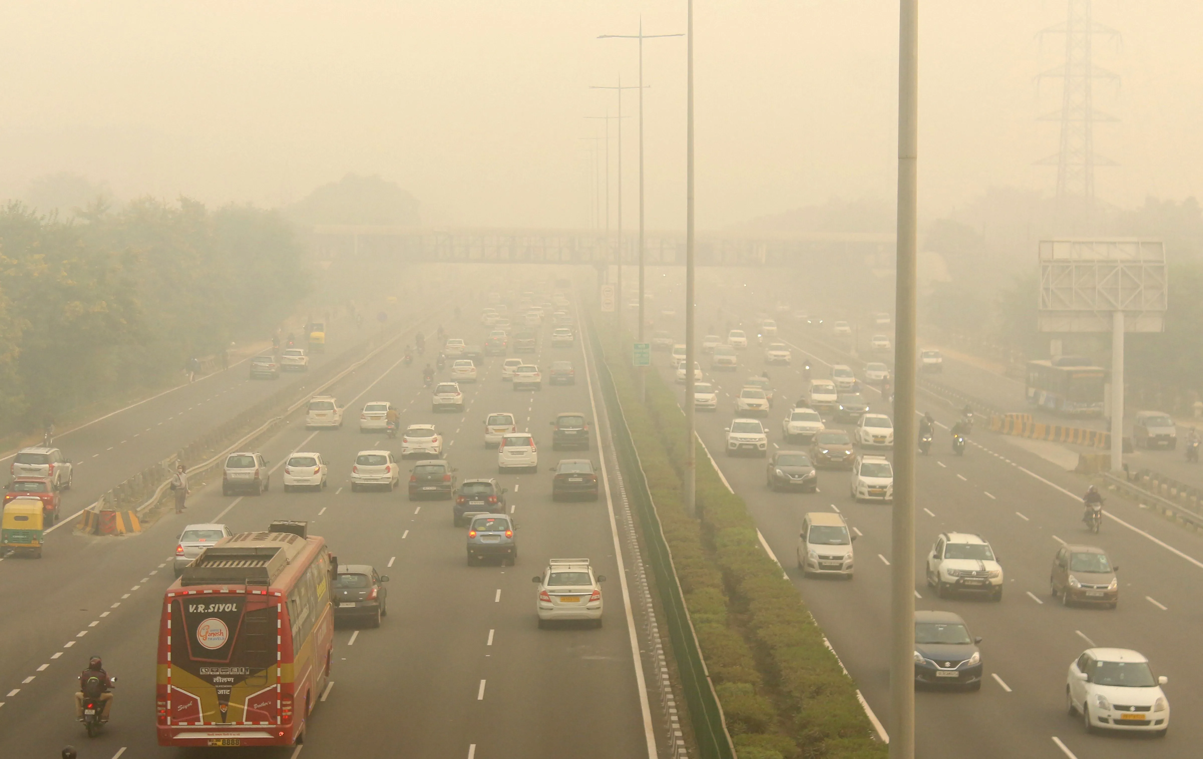 Delhi Pollution Crisis: Are Lockdown Measures Effective in Improving Air  Quality? Experts Explain