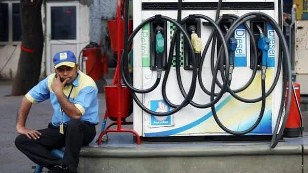 Himachal Pradesh govt reduces VAT on petrol and diesel. Check new fuel rates