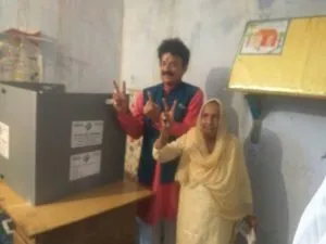 Gurdaspur by elections Punjab: Sunil Jakhar Swaran Salaria contesting!
