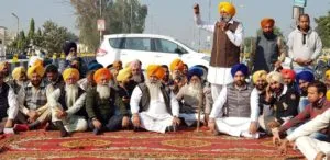 Akali dal dharna: ਵੱਖ ਵੱਖ ਸਥਾਨਾਂ ਤੇ ਲਾਏ ਗਏ ਧਰਨਿਆਂ ਵਿਚ ਸ਼ਾਮਿਲ ਕਈ ਹੋਰ ਅਕਾਲੀ ਆਗੂਆਂ ਖਿਲਾਫ ਮਾਮਲੇ ਦਰਜ