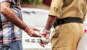 Bathinda: Vigilance Bureau 2 police Employees Taking bribe Arrested