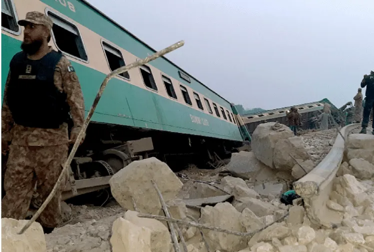 Pakistan train accident Today: 30 people were killed after Sir Syed Express train collided with a Millat Express in Ghotki in Pakistan. 
