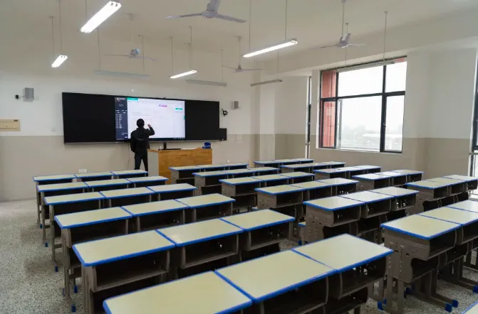Teachers return to empty classrooms to instruct students at home - CGTN