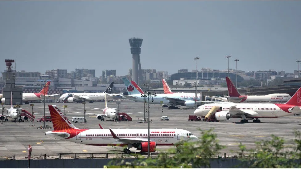 Coronavirus: New rules for flyers as India looks to start domestic flights - BBC News