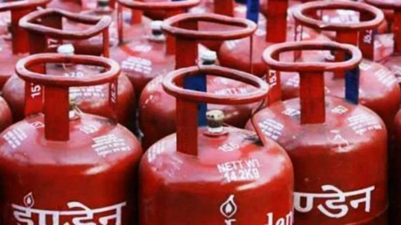 Commercial LPG cylinder price hiked by Rs 190 in this city, read details here