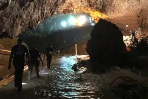 After daring rescue, entire Thai soccer team out of cave