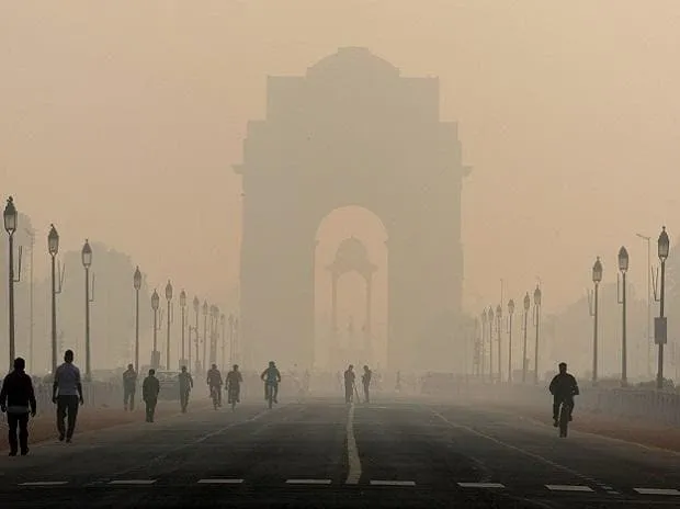 Delhi's pollution levels worsen, air quality still in 'poor' category | Business Standard News