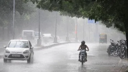 Monsoon arrives early in Punjab, Haryana - punjab - Hindustan Times
