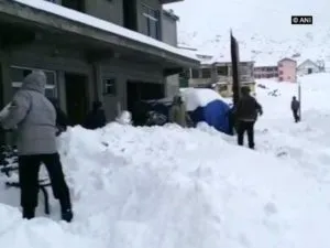 Heavy snowfall is common in northern areas of Japan