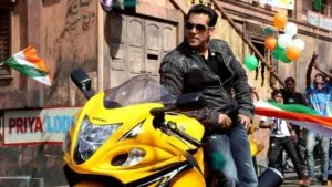 Salman to have a working birthday, starts shooting for 'Race 3'