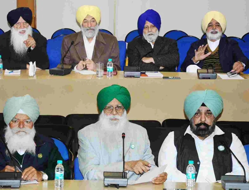 SAD Manifesto Committee confers with Kisan leaders