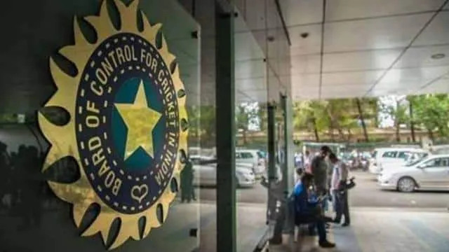 BCCI announces release of tender to own and operate IPL team - Latest Cricket News - IPL 2022: BCCI ने आईपीएल टीमों के लिए जारी किया टेंडर, 15वें सीजन में खेलेंगी 10 टीमें