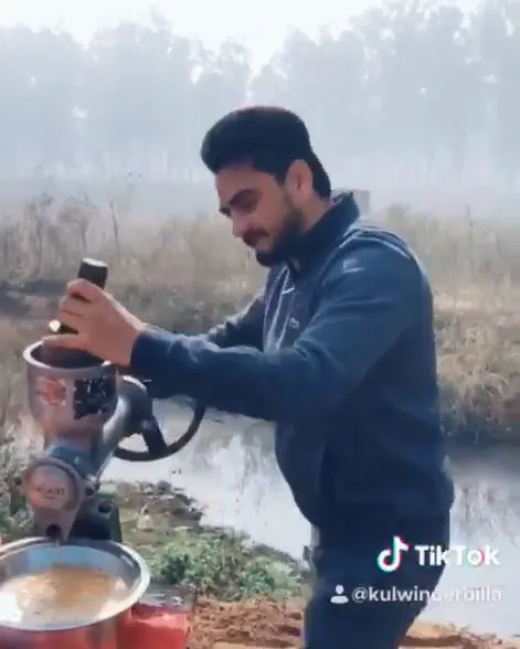 Kulwinder Billa funny video with juice stall