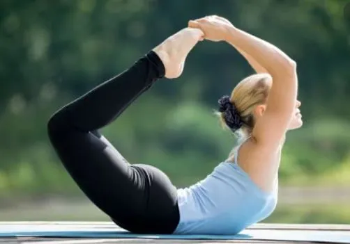 dhanura asana