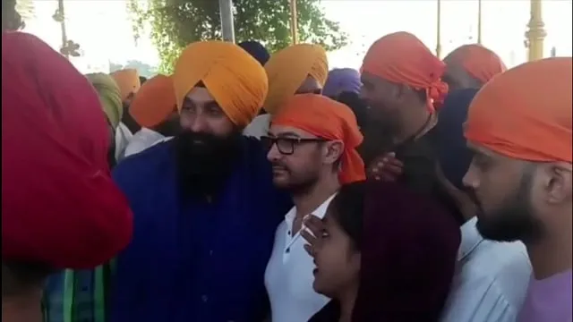 Aamir Khan, Mona Singh offer prayers at Golden Temple ahead of Laal Singh Chaddha's release