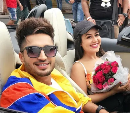 jassie gill and neha kakkar new song-Nikle Currant